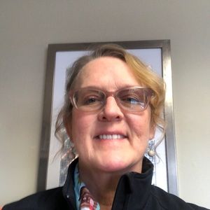 Meet your Posher, Regina